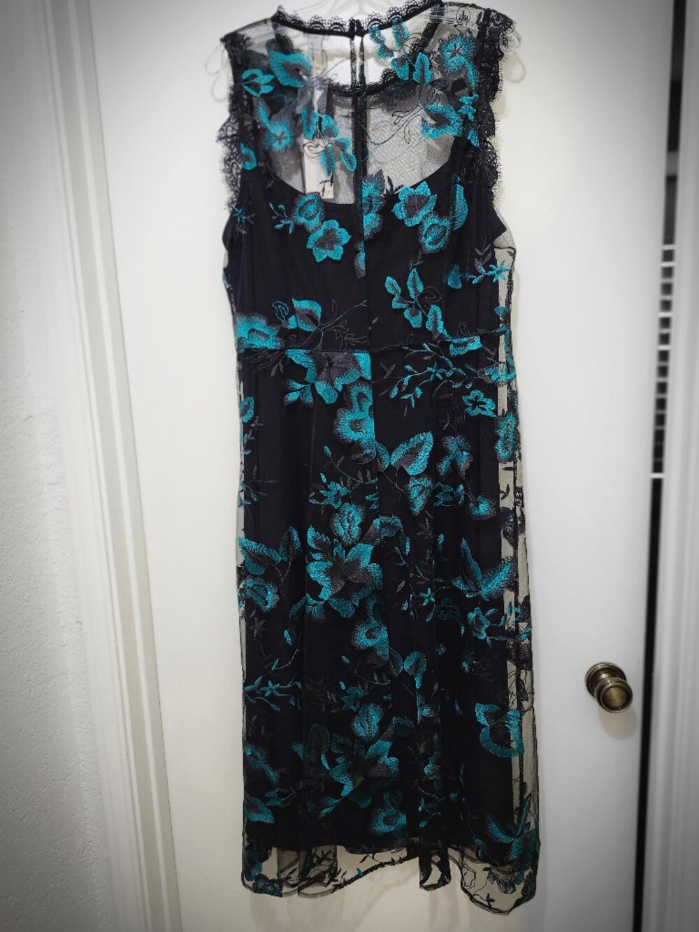 Sundance Gorgeous Emerald and Black dress with black slip - PL - NWT